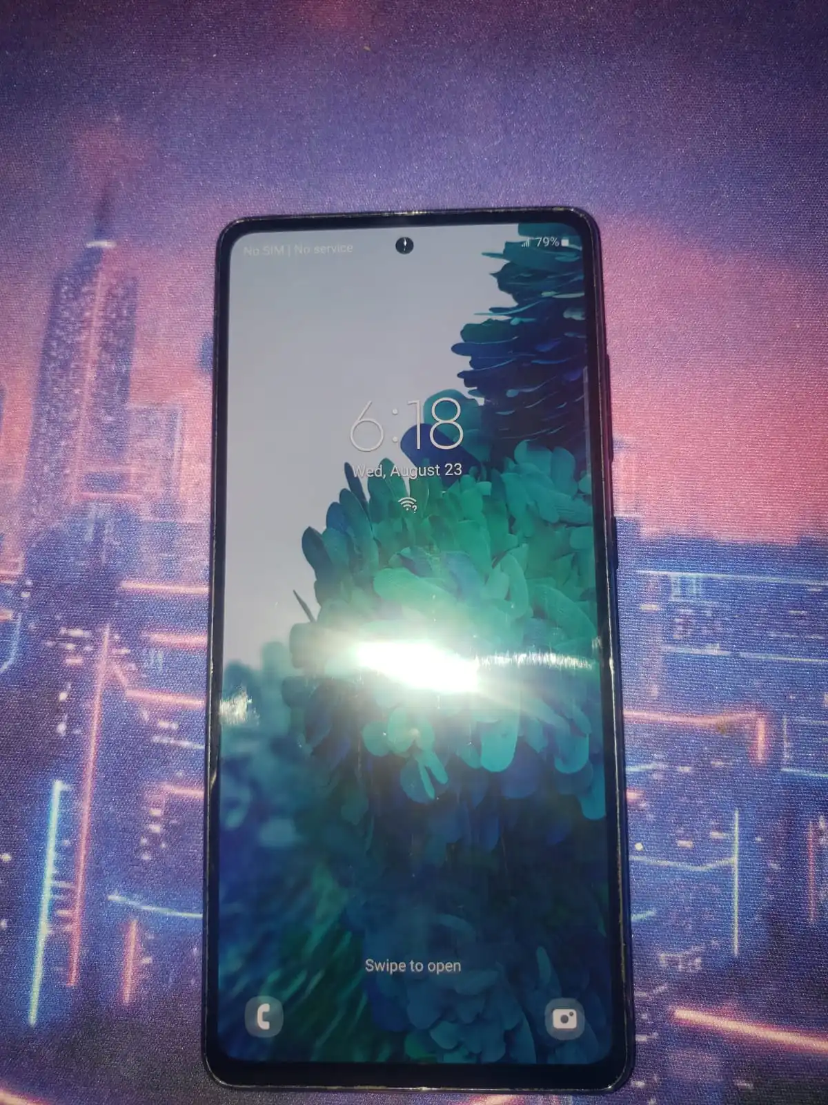 Samsung Galaxy S20 FE Unlocked 128GB view 2